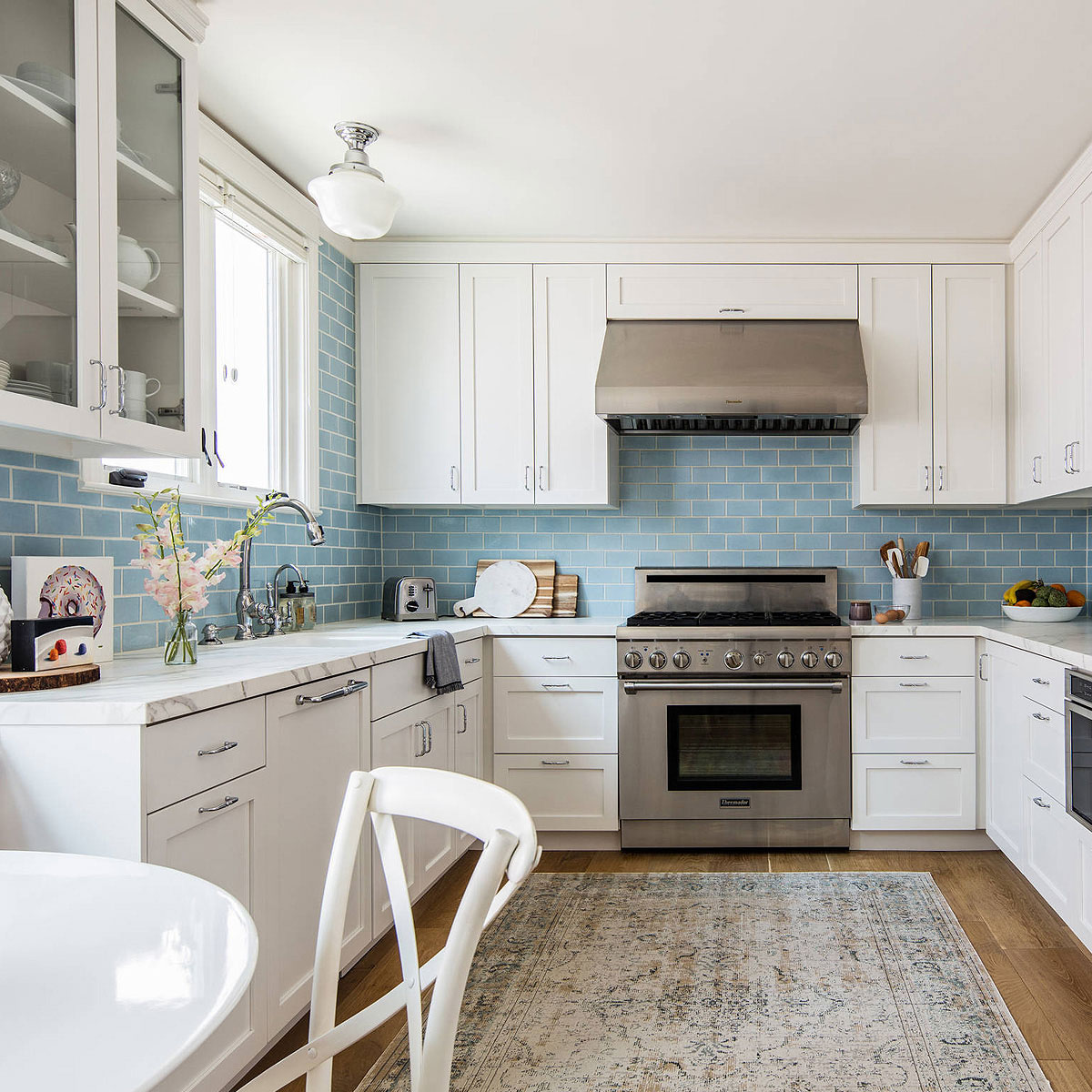 u shape white kitchen cabinets granite countertop blue kitchen ...