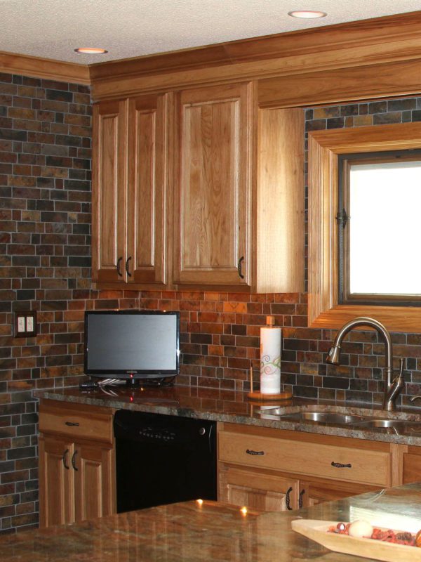 Rustic brown gray mosaic tile oak kitchen cabinets granite countertop BA1063