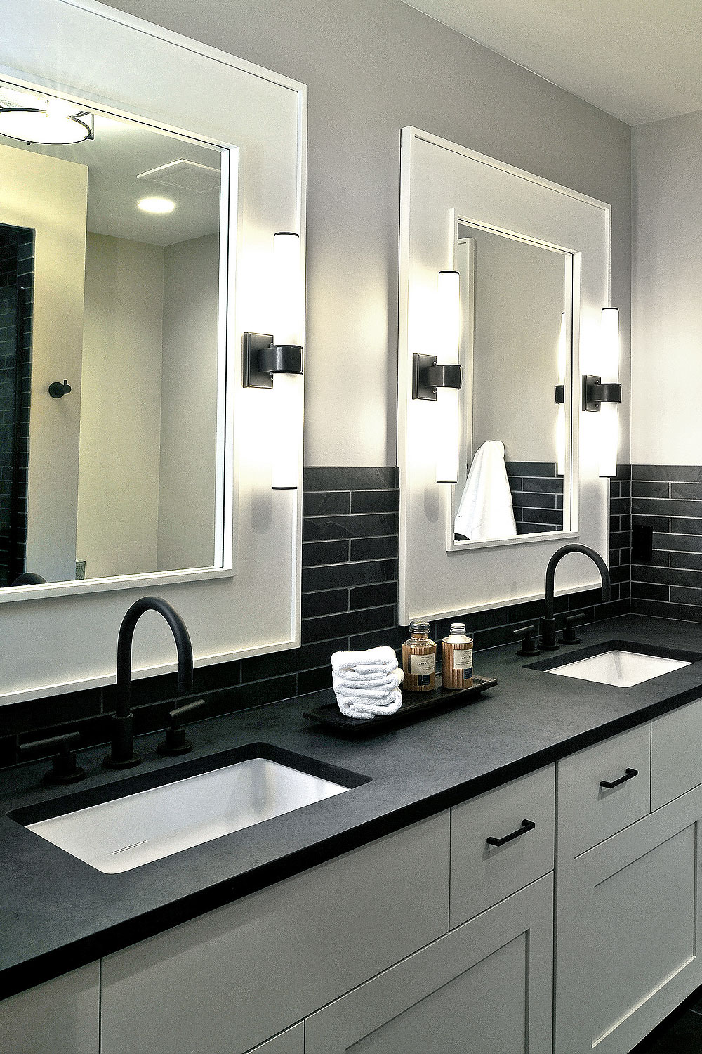 Bath Vanity Backsplash Ideas