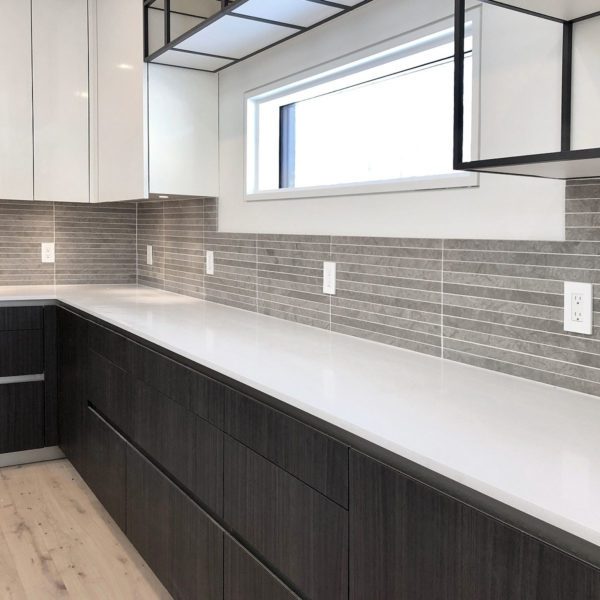 White modern countertop gray limestone backsplash tile BA1038