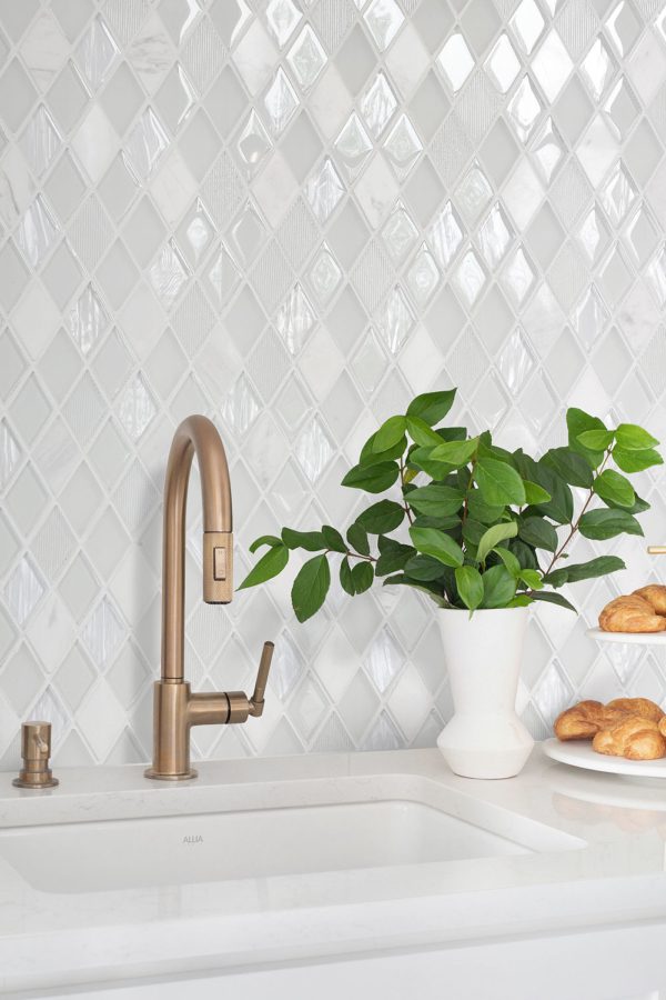 White Backsplash White Countertop Design Ba62046