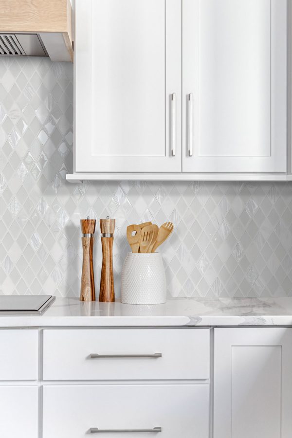 White Unique Glass Marble Kitchen Backsplash Tile Ba62046 6