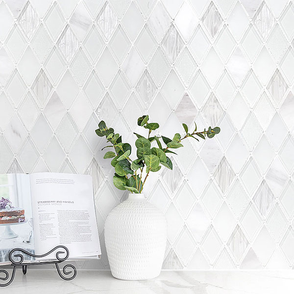 103+ White Backsplash Ideas (Absolutely Stunning) White Tile Ideas!