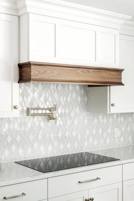12+ Modern Glass Tile Backsplash ( SLEEK ) Glass Tile Designs