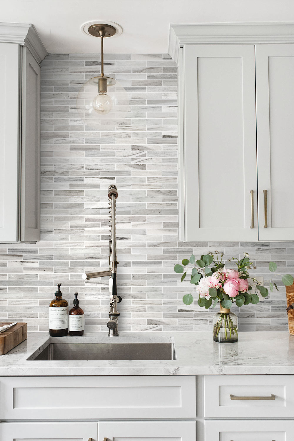 white kitchen white cabinet marble modern backsplash tile