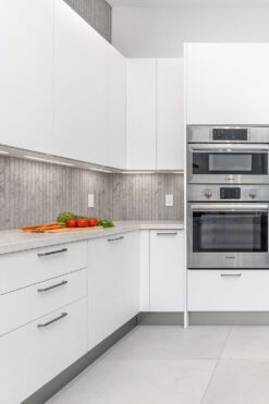 Ultra Modern White Kitchen With Gray Long Backsplash Tile BA1038