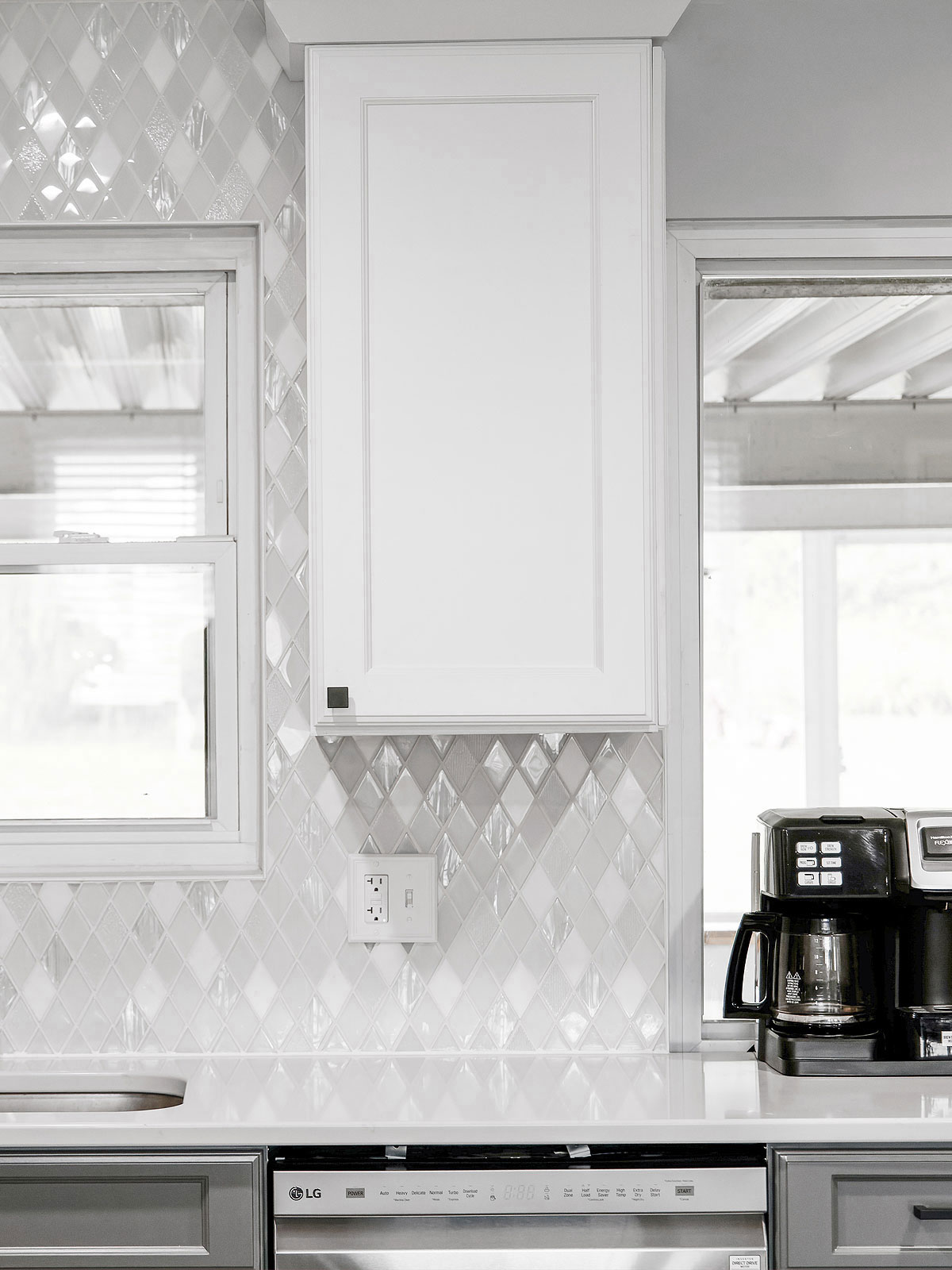Gray And White Kitchen Cabinet White Marble Glass Diamond Backsplash Tile BA62046