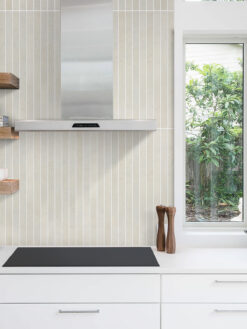 Modern Beige Backsplash Tile with Modern White Cabinet
