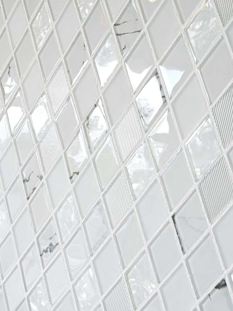 Elegant Rhomboid White Glass Mosaic Backsplash Tile