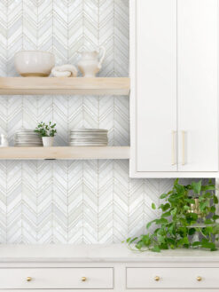 White Countertop with Chevron Pearl Marble Backsplash Tile BA8030